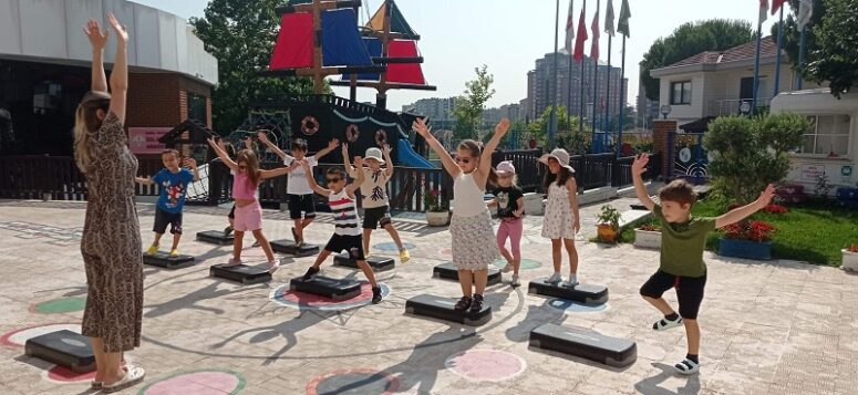 Yazın keyfini  okulda çıkardılar