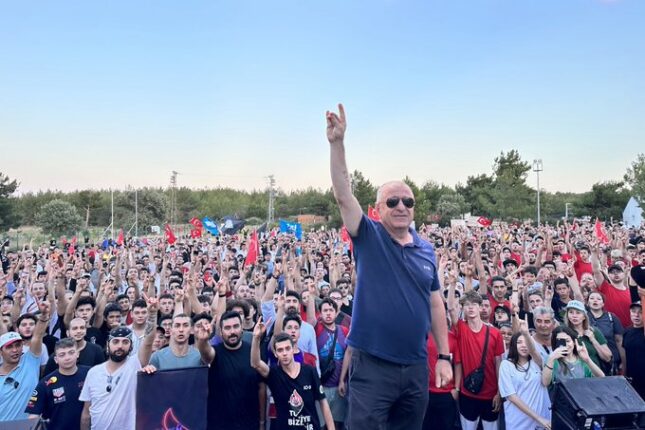 Çanakkale’ye Zafer Bursa Damgası! Bursa’dan Akın Akın İnsan Seli…