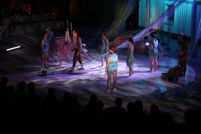 Gençler sahnede yıldızlaştı