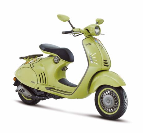 Vespa 946 10. Yıl Serisi “Bunny” Türkiye’ye Geliyor!