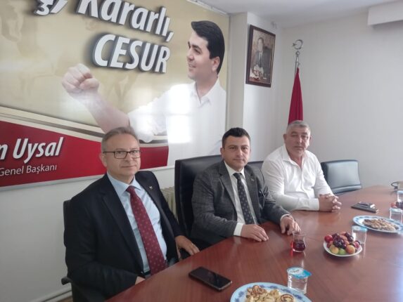 DEMOKRAT BURSA; “EYT’de BAĞKUR’luların Emekli Olmamasının Başlıca Nedeni Odaların Geçmişteki Kayıt ve Prim Eksikliği!”