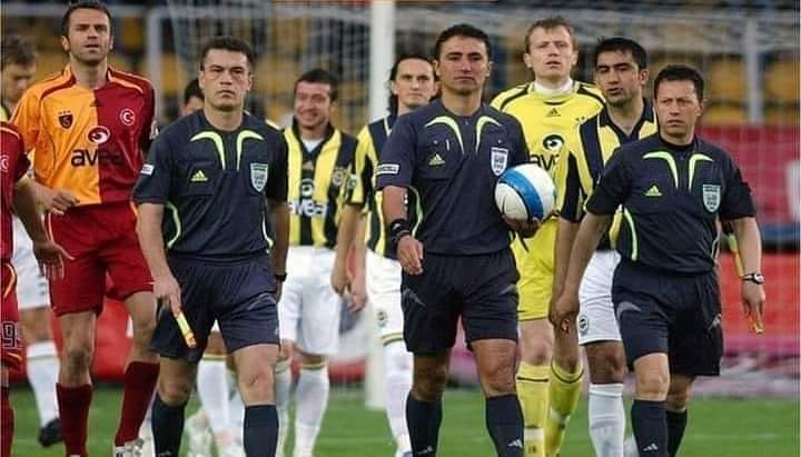 Şampiyonluk Araştırmasında Kadınlar Fenerbahçe, Erkekler Galatasaray Tarafında Yer Aldı