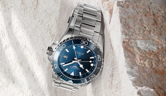 Yeniden tasarlanan HYDROCONQUEST koleksiyonu şimdi özel Longines GMT mekanizmasıyla geliyor