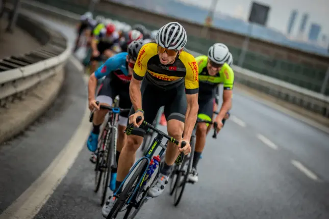 Asperox bisiklet takımı 6 kez birincilik kürsüsüne çıktı