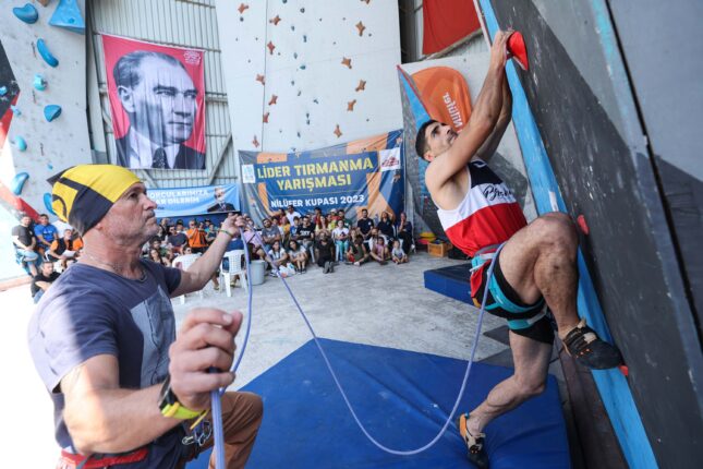 TIRMANMA YARIŞLARI NEFES KESTİ