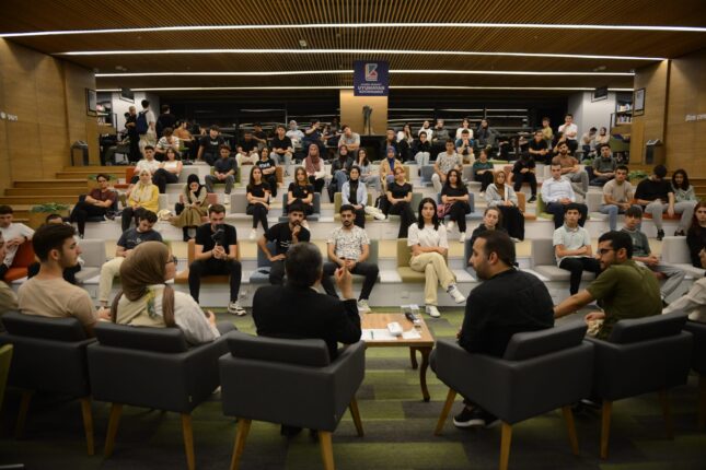 ‘UYUMAYAN’ ÖĞRENCİLERDEN BAŞKAN YILMAZ’A TEŞEKKÜR