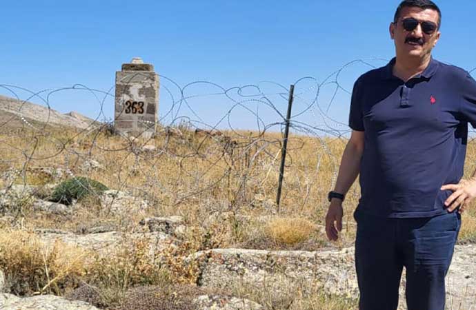 Türkoğlu: Sığınmacı sorunu insani boyutu aştı