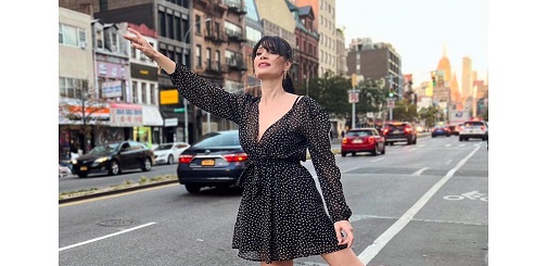 Ünlü oyuncu Ayça Varlıer New York’ta Cumhuriyet’in 100.yıl kutlamalarına katıldı