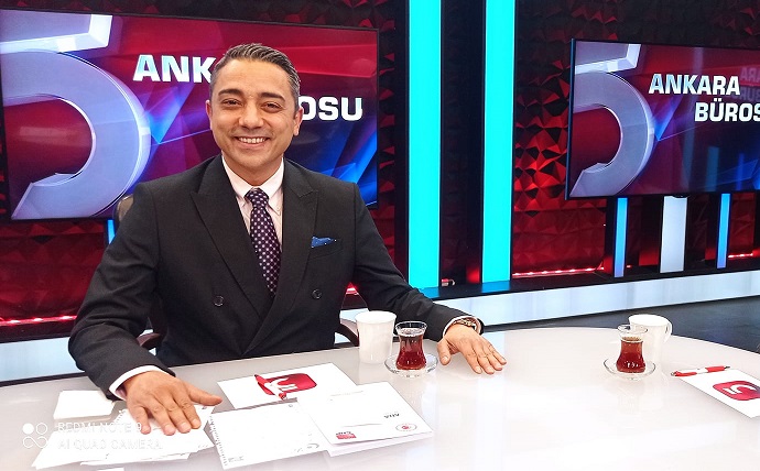 Siyaset Bilimci AKSOY ; Gün ayrım günü değil birlik günüdür”