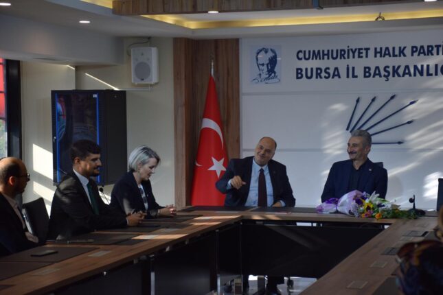 GELECEK PARTİDEN CHP’ye ZİYARET! “BURSA BİZİM KAZANACAĞIZ!”