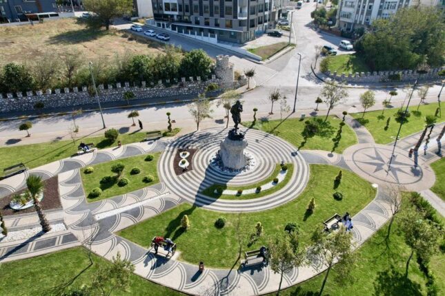 “BANDIRMA BELEDİYESİ ÇEVRE ÇALIŞMALARIYLA FARK YARATIYOR”