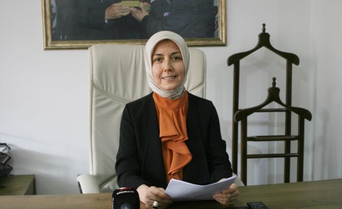 Cumhuriyetimizin 100 yılını kutlamanın onuru, gururu ve heyecanını yaşıyoruz