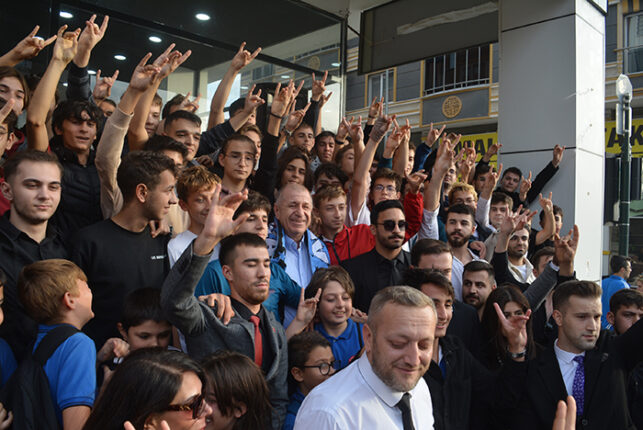 Özdağ; Milletin gazını mitinglerle almaya çalışmayın