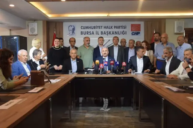 CHP Bursa’dan ‘tezkere’ tepkisi: Vatan toprağımızın çiğnenmesinin önü açılmaktadır!