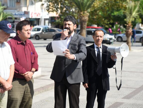 TURGUTLU’DA İKLİM KANUNUNA SERT PROTESTO!