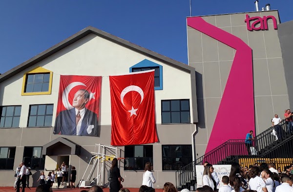 TAN OKULLARI’NDAN CUMHURİYET’İN 100’cü YILI COŞKUSU!