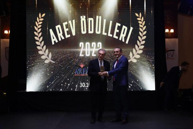 Arev Vakfı Cumhuriyet’in 100. yılını özel bir geceyle kutladı!