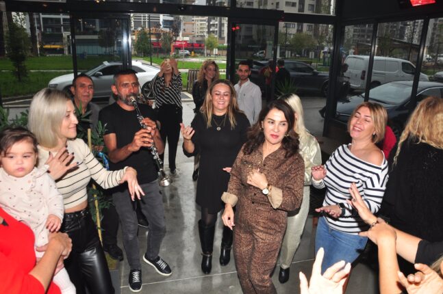 Bursalı hanımların  renkli buluşması