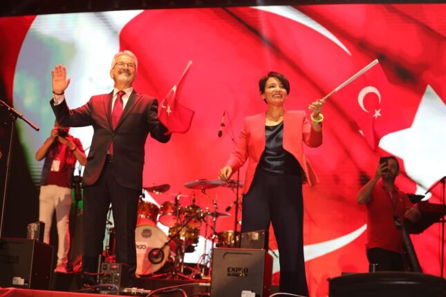 BURSA NİLÜFER’DE YÜZLER NEDEN GÜLÜYOR VE BAŞKAN TURGAY ERDEM’İN PAYI NE KADAR???