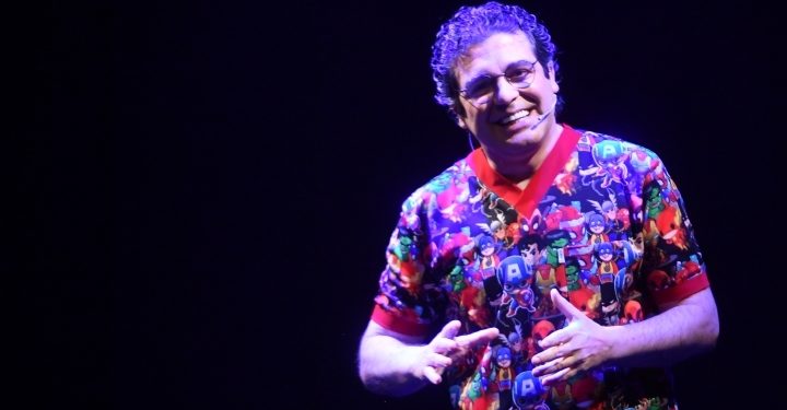 BİLETLERİ TÜKENEN GÖSTERİ: ESTETİK SOHBETLER