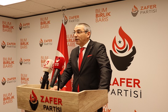 KARA PARA AKLAYANLAR DIŞARDA GAZETECİLER İÇERİDE!