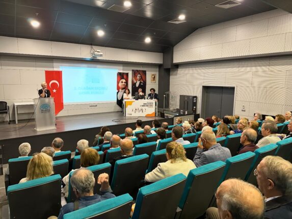 Nilüfer Kent Konseyi Emekliler Meclisi’nde Bayrak Değişimi!