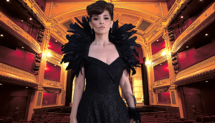 Ünlü Türk soprano Günay Acar, Düsseldorf’ta Cumhuriyet resepsiyonunda sahne aldı