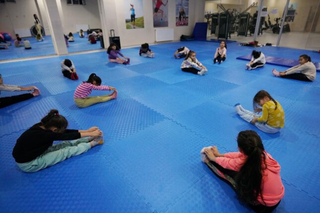 BEYLİKDÜZÜ’NDE SPOR FAALİYETLERİ ARALIKSIZ DEVAM EDİYOR