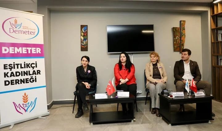 KADINA ŞİDDETİ VE İNSAN HAKLARINI KONUŞTULAR