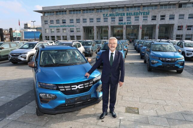 NİLÜFER BELEDİYESİ ARAÇ FİLOSUNU ELEKTRİKLİ ARAÇLARLA YENİLEDİ