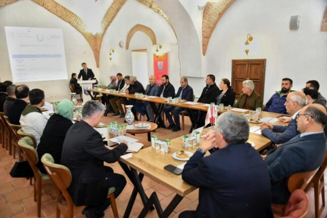 Kar topu çığ oldu!