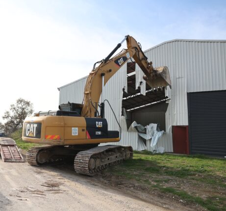 NİLÜFER’DE 3 GÜNDE 9 KAÇAK YAPI YIKILDI