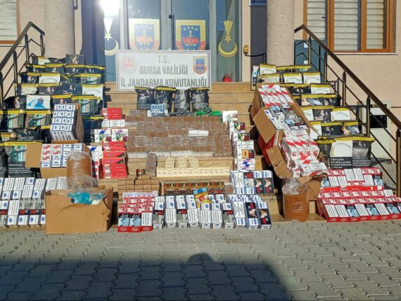 BURSA JANDARMA KAÇAK, SAHTE ALKOL ÜRETENLERE GÖZ AÇTIRMADI!