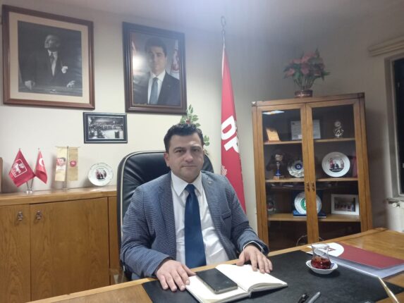 DEMOKRAT BURSA; 17 İLÇEDE KENDİ LOGOMUZ ve YERLİ-MİLLİ ADAYLARLA SEÇİME GİRECEĞİZ!