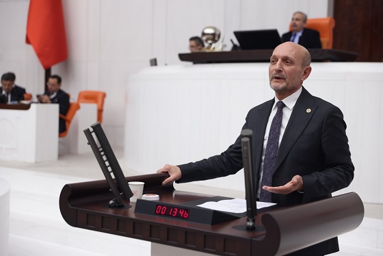 Hükûmetin ulaştırma politikası üretimi artırmak değil insanların rahat gezmesini artırmakla geçti