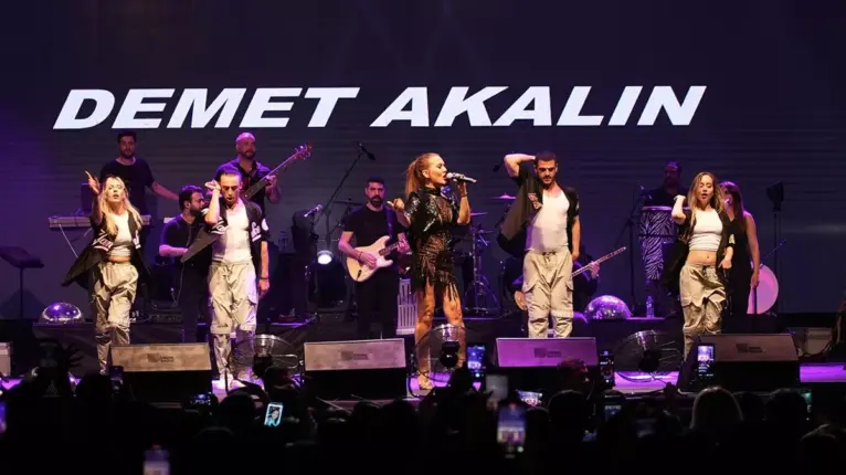 DEMET AKALIN EŞİ OKAN KURT’UN MEMLEKETİ MERSİN’DE