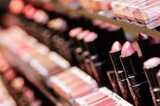 Uzmanlardan yılbaşı uyarısı “kozmetik hediyelere dikkat”