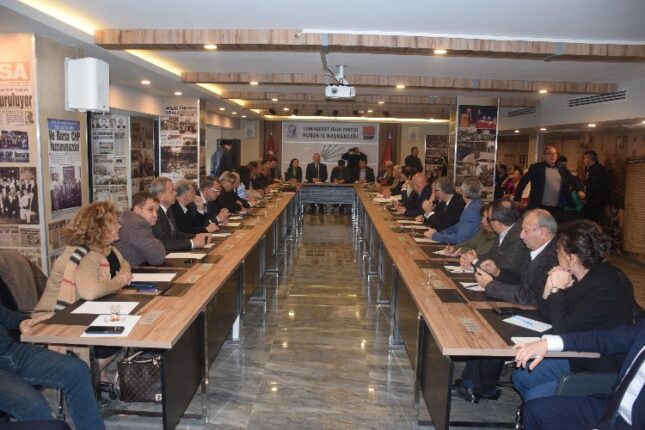 CHP İL BAŞKANI YEŞİLTAŞ ADAY ADAYLARIYLA BİR ARAYA GELDİ