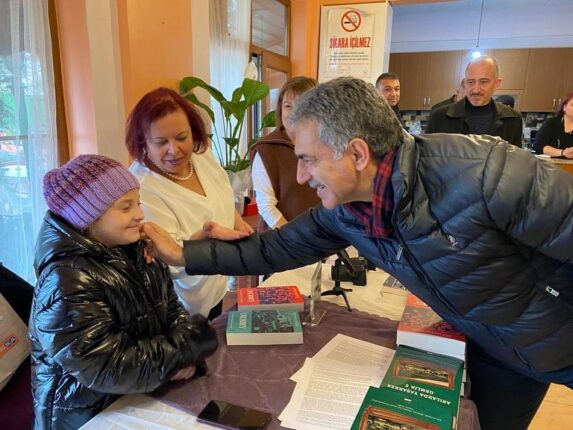 Denize Kıyımız Olduğu Halde Balık Özelinde Bir Sosyal Tesisimiz Bile Yok!