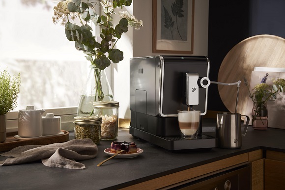 Esperto Pro ile kahve keyfini köpürtme vakti  Kahvede ideal lezzeti tek dokunuşla keşfet