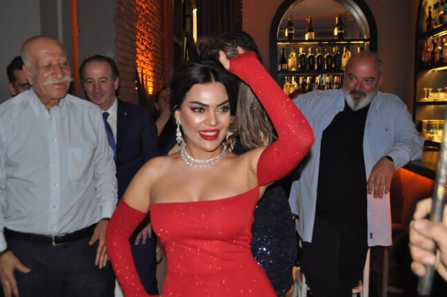 ASİYE PALU’YA DOĞUM GÜNÜNDE 50 BİN EURO’LUK HEDİYE