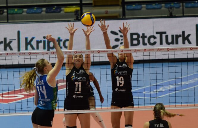 NİLÜFER’İN SULTANLARI SET VERMEDEN KAZANDI