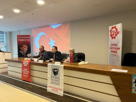 Uğur Mumcu ve Muammer Aksoy Bursa’da unutulmadı!