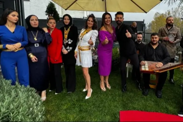 Eşini ödüllendirdi   Eşinin jestine  kayıtsız kalmadı