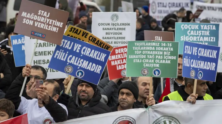 Staj Mağduriyetine Son Verilsin