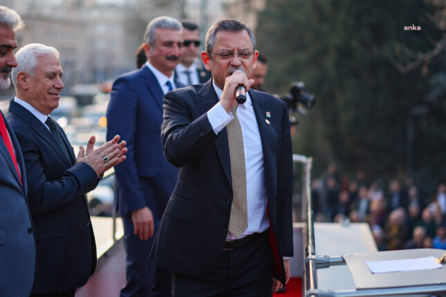 Alinur Aktaş’ı gönderiyoruz Mustafa Bozbey’i getiriyoruz.