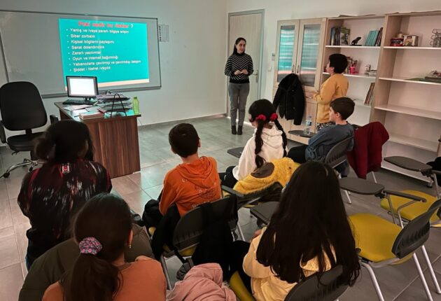 KADIN ÇOCUK AKADEMİLERİ’NDE ÖĞRENCİLERE 3 AYRI EĞİTİM