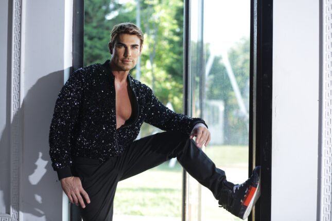 ÜNLÜ KOREOGRAF ASİL ÇAĞIL ‘KİMSEYE BENZEMEYEN  MODEL BENCE EN GÜZEL OLANDIR’ DEDİ.