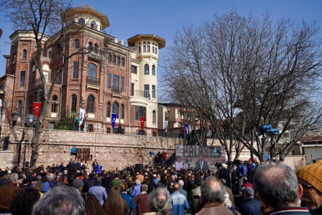 100 YILLIK BULGUR PALAS, “MAGNUM İSTANBUL’DA” SERGİSİYLE İSTANBULLULARA KAPILARINI AÇTI!