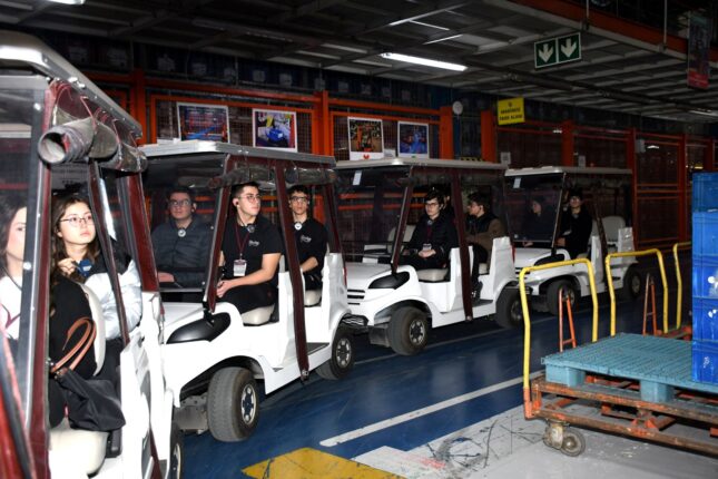 Şahinkayalı Öğrencilerden Tofaş Çıkarması  – Şahinkayalı Öğrenciler Bursa’nın Otomotiv Devi Tofaş’ta